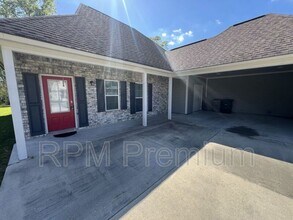 8614 Forestwood Ave in Baton Rouge, LA - Building Photo - Building Photo