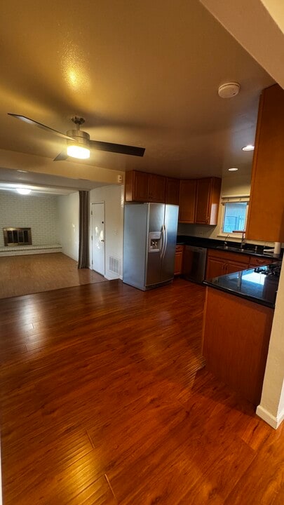 41685 Gifford St in Fremont, CA - Building Photo