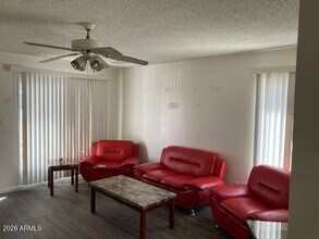 2512 E Larkspur Dr in Phoenix, AZ - Building Photo - Building Photo