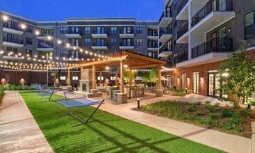 6400 Blue Stone Rd, Unit 714 in Sandy Springs, GA - Building Photo - Building Photo