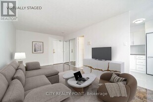 33 Isabella St in Toronto, ON - Building Photo