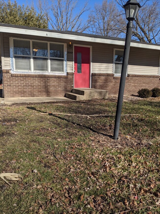property at 304 Proctor Ln