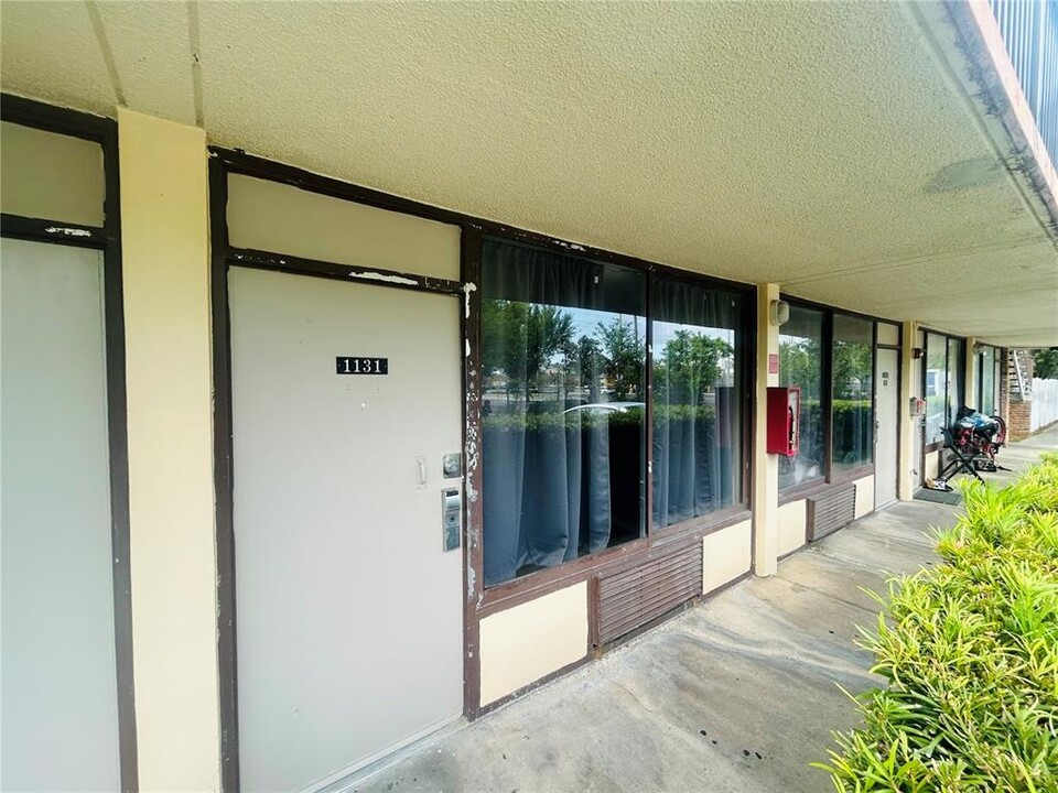 7900 S Orange Blossom Trail in Orlando, FL - Building Photo