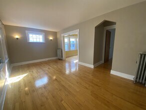 15 Corinthian Rd, Unit 1 in Somerville, MA - Building Photo - Building Photo