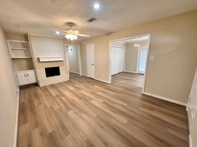 property at 2404 Pecan Ridge Dr