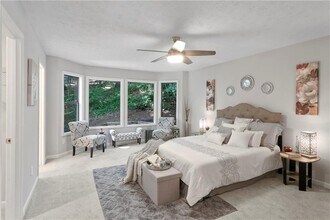 4186 Nashoba Dr NE in Roswell, GA - Foto de edificio - Building Photo