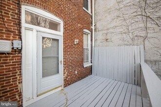 616 11th St NE in Washington, DC - Building Photo - Building Photo