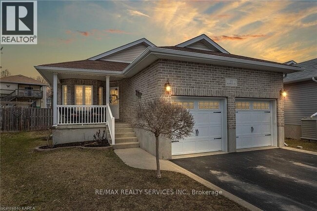 property at 172 Macdougall Dr