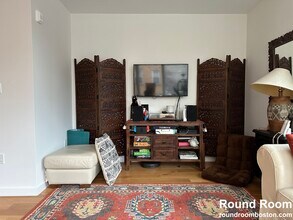 175 Gove St in Boston, MA - Foto de edificio - Building Photo