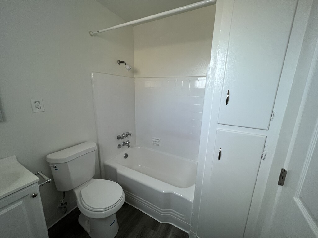 Mayberry at Town & Country Apartments in Sacramento, CA