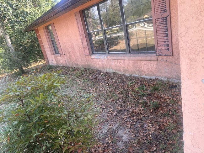 property at 832 Bahia Cir