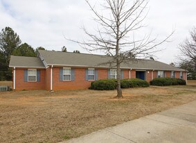 Munford Village Apartments in Munford, AL - Building Photo