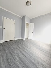 230 Grant Ave, Unit 2 in Jersey City, NJ - Foto de edificio - Building Photo