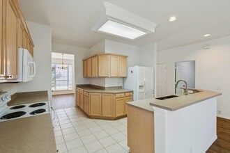 6439 Chester Dr in Frisco, TX - Foto de edificio - Building Photo