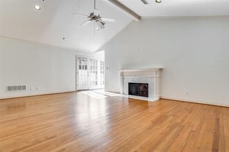 4209 Greenbrier Dr in Dallas, TX - Building Photo - Building Photo