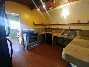 2105 St Cyr Ave SE-Unit -8 in Albuquerque, NM - Foto de edificio - Building Photo