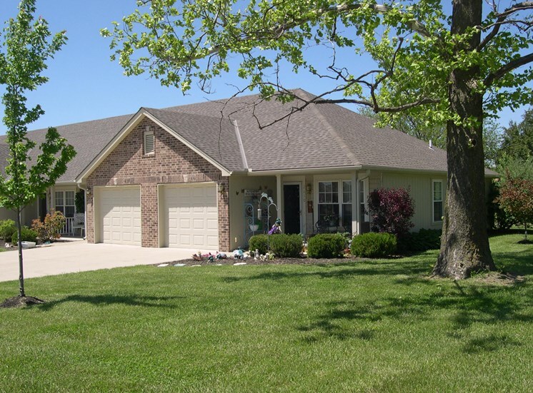 Pebblebrooke Villas in Basehor, KS - Foto de edificio