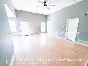 3141 Hines Rd in Columbus, OH - Building Photo - Building Photo