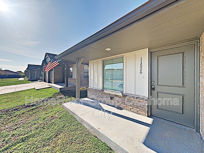 11526 Keystone Cir in Oklahoma City, OK - Building Photo - Building Photo