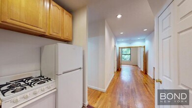 96 3rd Ave in New York, NY - Building Photo - Building Photo