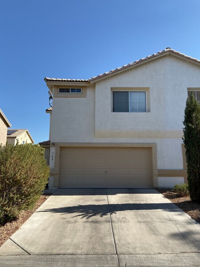 708 Spotted Eagle St in Henderson, NV - Building Photo - Building Photo
