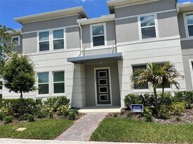 16347 Prairie School Dr in Oakland, FL - Building Photo