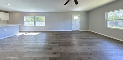 3841 16th Ave S in St. Petersburg, FL - Building Photo - Building Photo