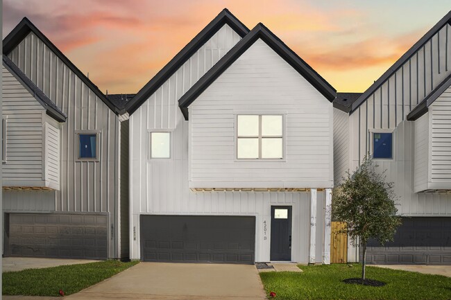 property at 4201 Oats St