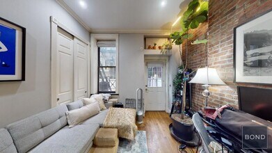 248 Mott St in New York, NY - Building Photo - Building Photo