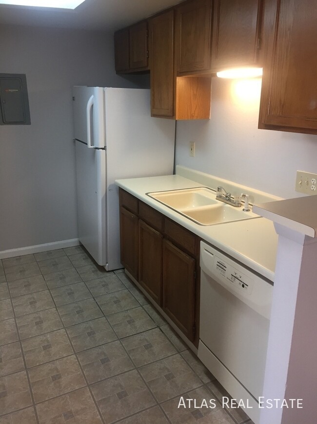 18155 E Ohio Ave in Aurora, CO - Building Photo - Building Photo