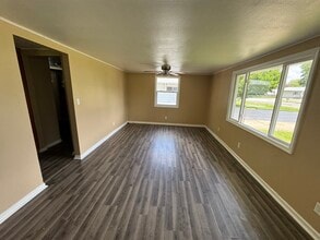 515 14th Ave in Silvis, IL - Building Photo - Building Photo