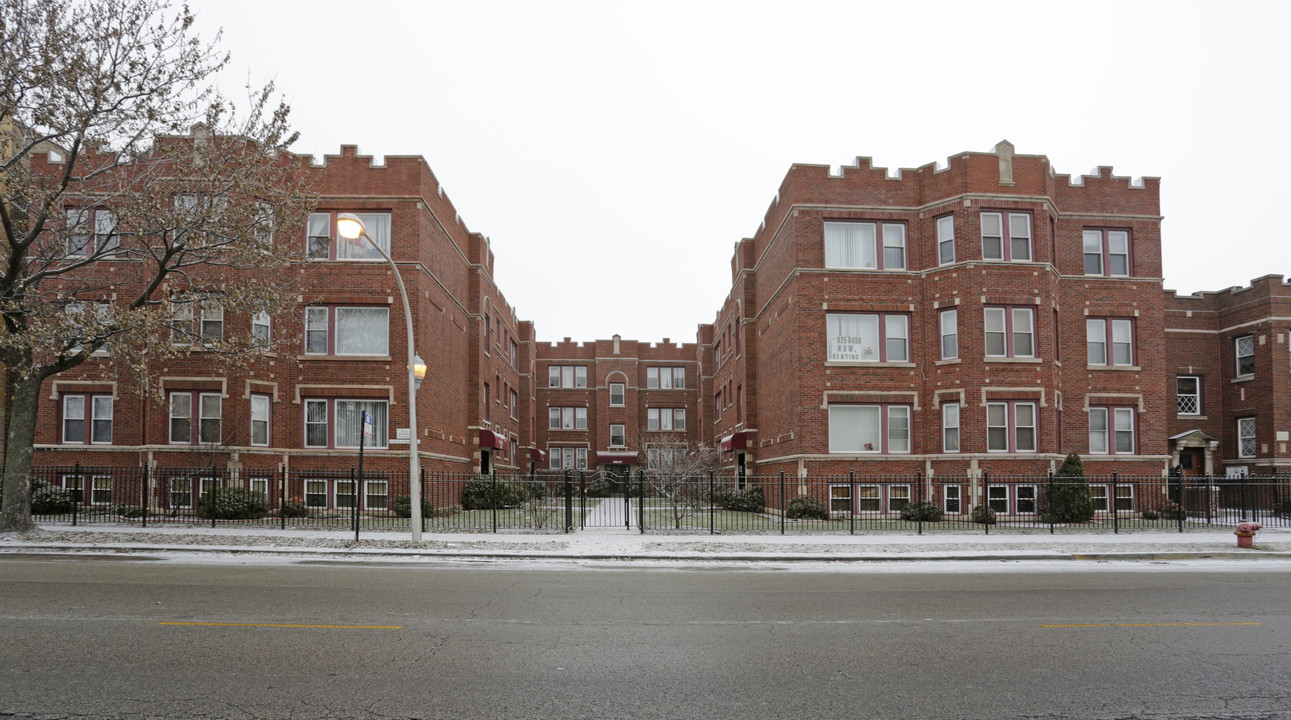 6321-6331 S California Ave in Chicago, IL - Building Photo