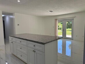 1617 Birch St in Lake Placid, FL - Foto de edificio - Building Photo