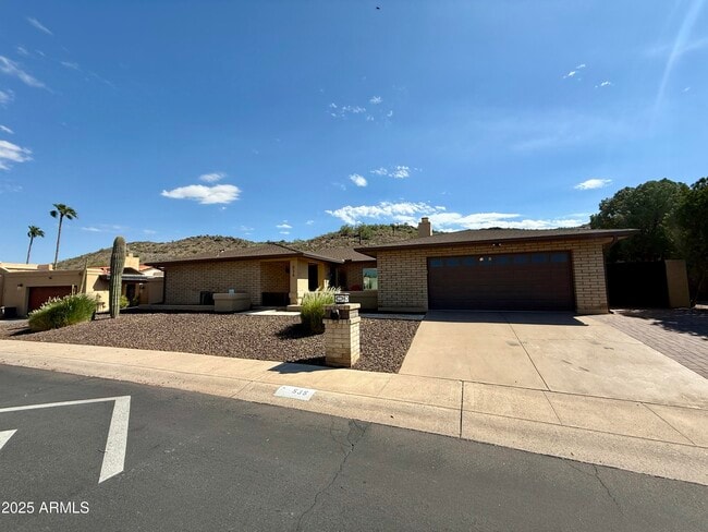 535 W Sweetwater Ave in Phoenix, AZ - Building Photo - Building Photo