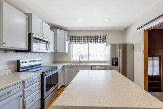 6851 W 3500 S in West Valley City, UT - Building Photo - Building Photo