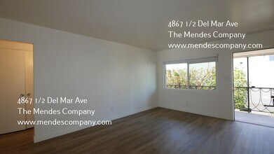 4867 1/2 Del Mar Ave in San Diego, CA - Building Photo - Building Photo
