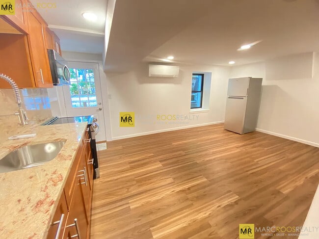 688 Parker St, Unit 1 in Boston, MA - Building Photo - Building Photo