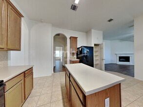 121 Campos Dr in Hutto, TX - Building Photo - Building Photo