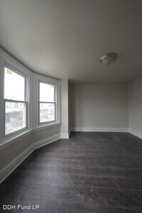 335 N Redfield St photo'