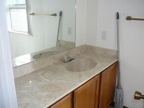 3565 Windmill Dr-Unit -APT E5 in Fort Collins, CO - Foto de edificio - Building Photo