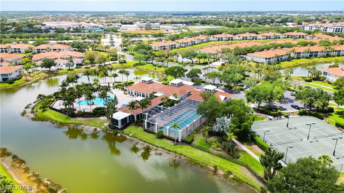 3077 Windsong Ct in Naples, FL - Building Photo