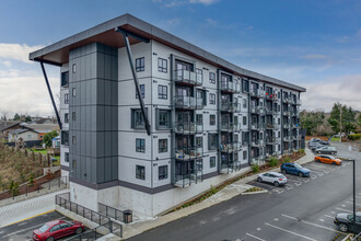 Nest in Campbell River, BC - Building Photo - Building Photo