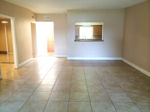 6714 Nina Rosa Dr in Orlando, FL - Building Photo - Building Photo