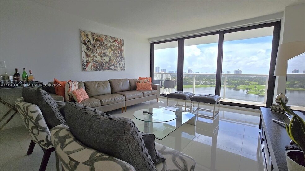 3731 N Country Club Dr, Unit 1825 in Aventura, FL - Building Photo