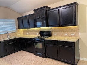 1413 Blake St in Leander, TX - Building Photo - Building Photo