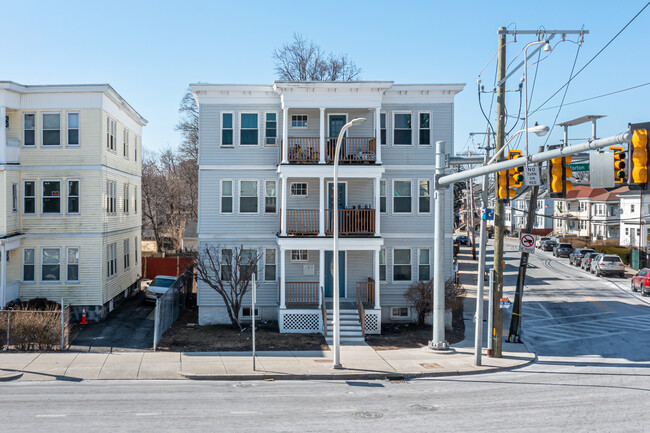 939 Morton St in Boston, MA - Foto de edificio - Building Photo