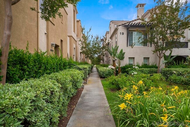 644 Hatfield Dr in San Marcos, CA - Building Photo - Building Photo