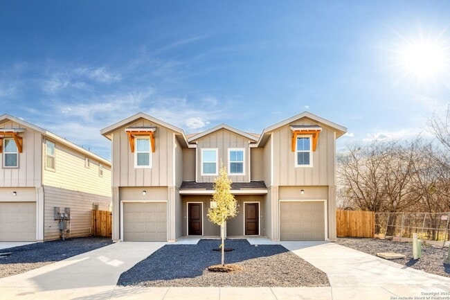 property at 814 Soria Pl