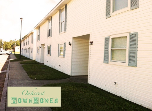 property at 127 Oakcrest Dr