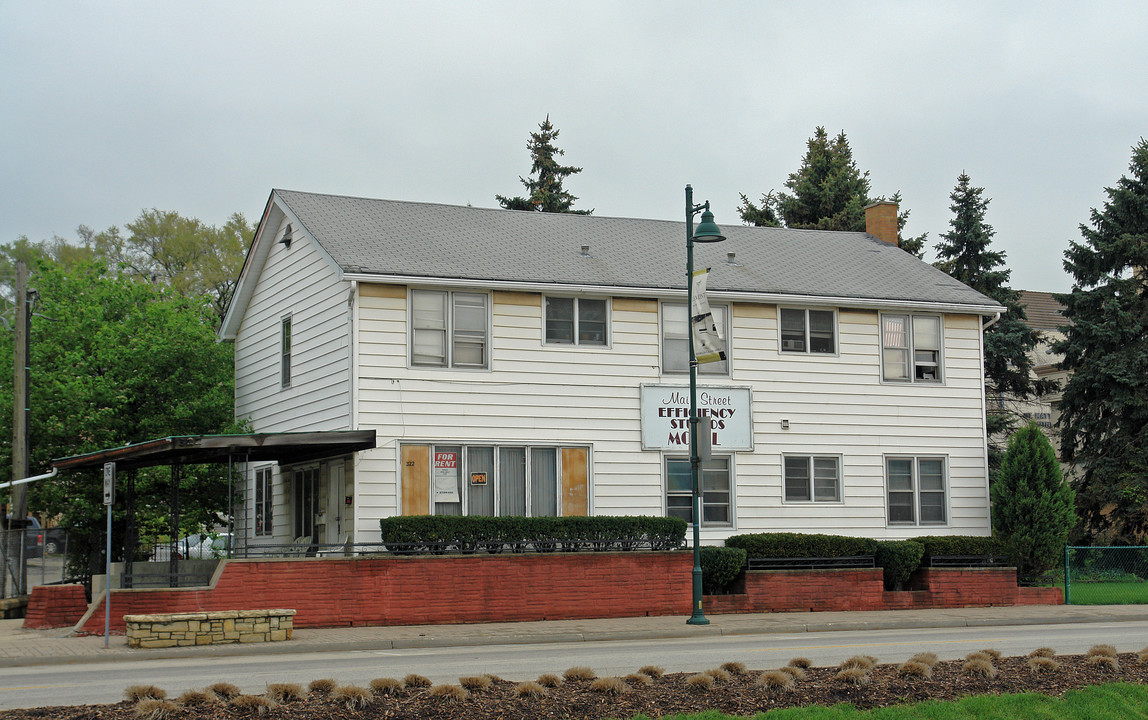 Main Street Efficiency Studios Motel in Lemont, IL - Foto de edificio